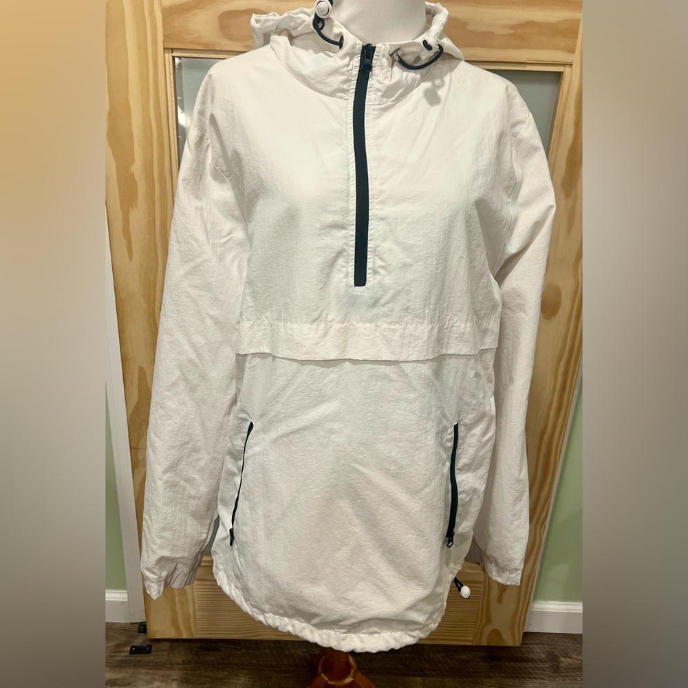 Forever 21 Men’s Nylon Hoodie Size XL